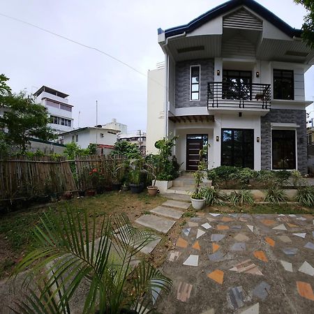 Andrew N Sophia'S Guest House Puerto Princesa Exterior photo