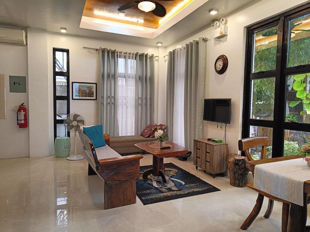 Andrew N Sophia'S Guest House Puerto Princesa Exterior photo